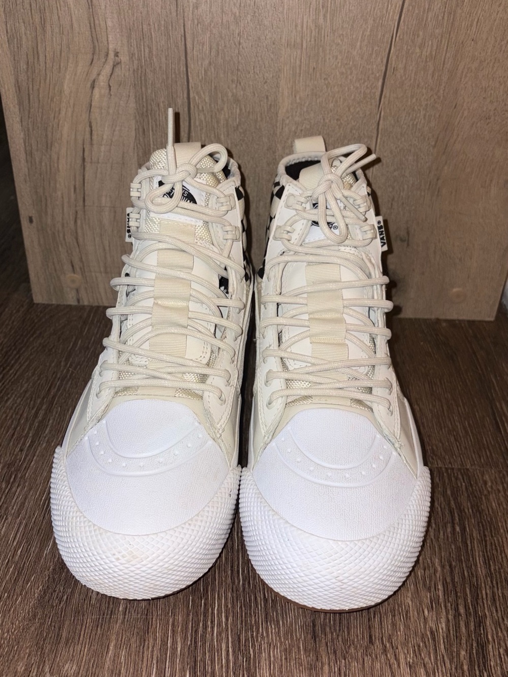 VANS UA SK8-HI GORE-TEX MTE-3 (CHECKERBOARD) UNISEX SNEAKERS - Picture 3 of 10